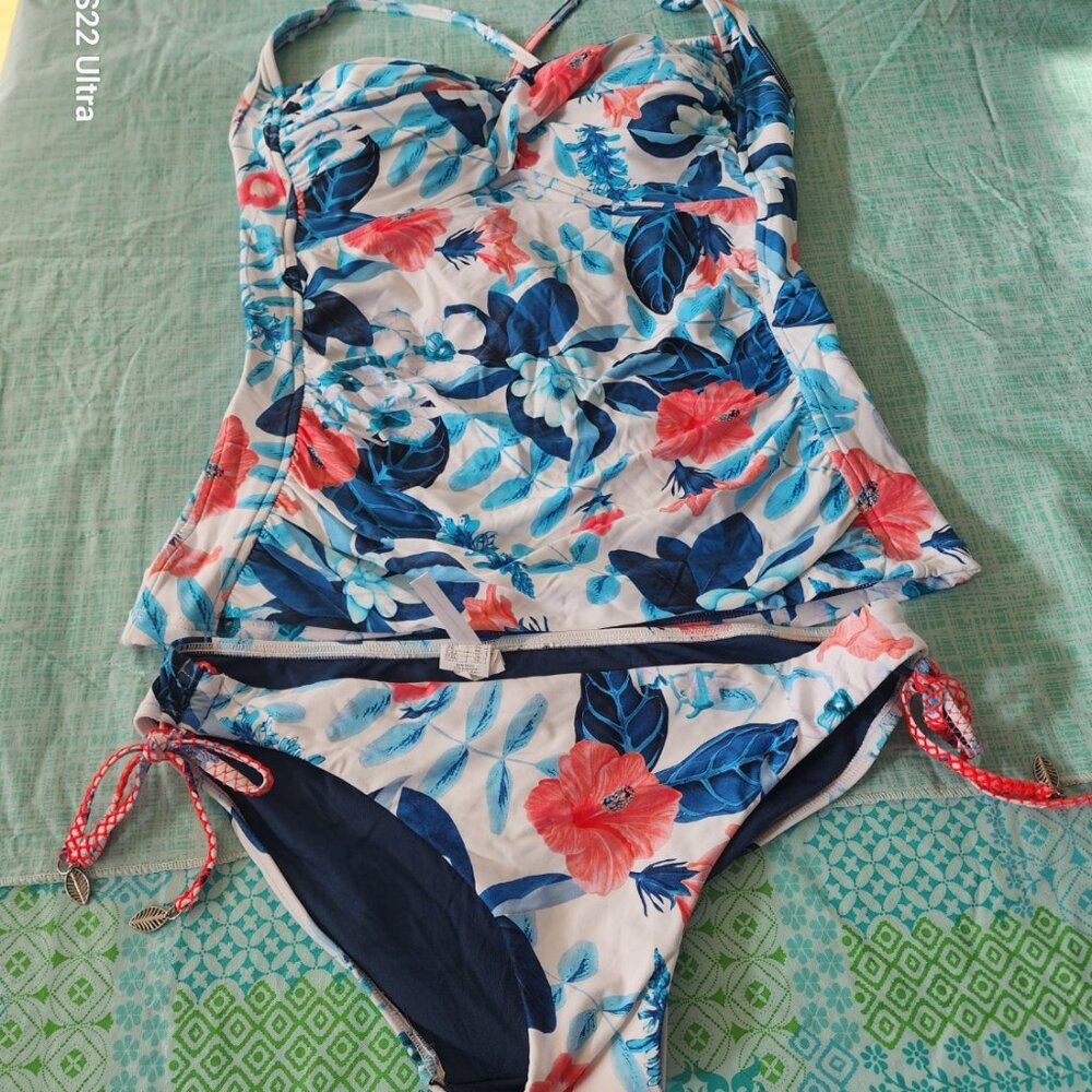 Women's 2 Piece Bathing Suit from Sea Folly Australia
